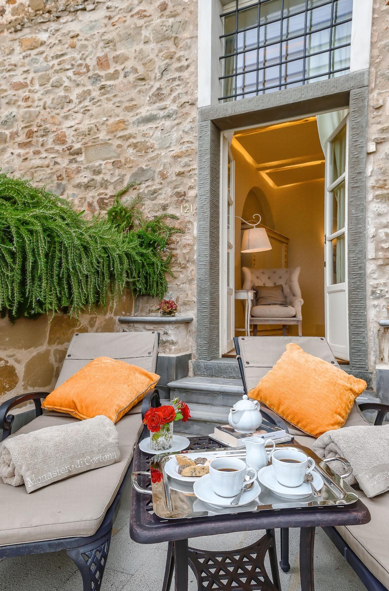 Monastero Di Cortona Hotel & Spa Exterior photo